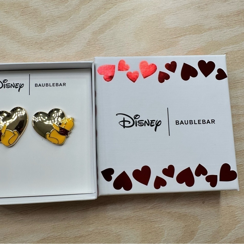 New Baublebar x Disney Winnie the Pooh Heart Stud Earrings - Picture 4 of 7
